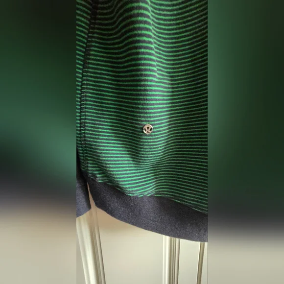 💥 Vintage Lululemon Avenue Pullover - Picture 8 of 11